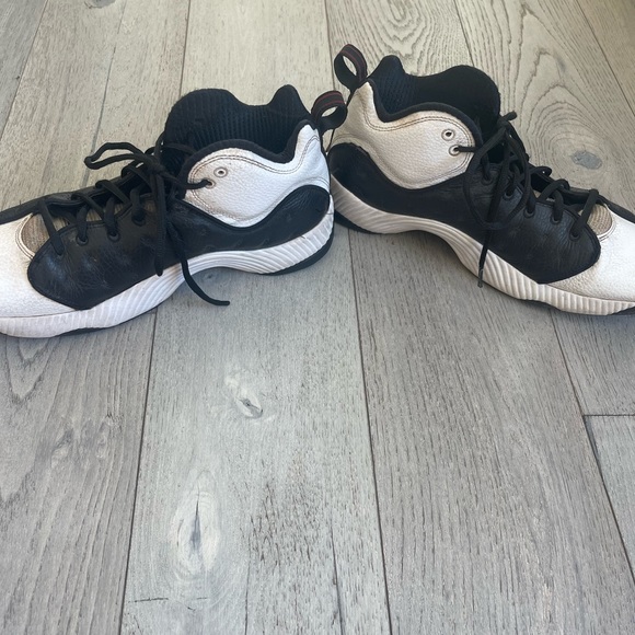 JORDAN JUMP MAN TEAM 2 - Picture 2 of 9